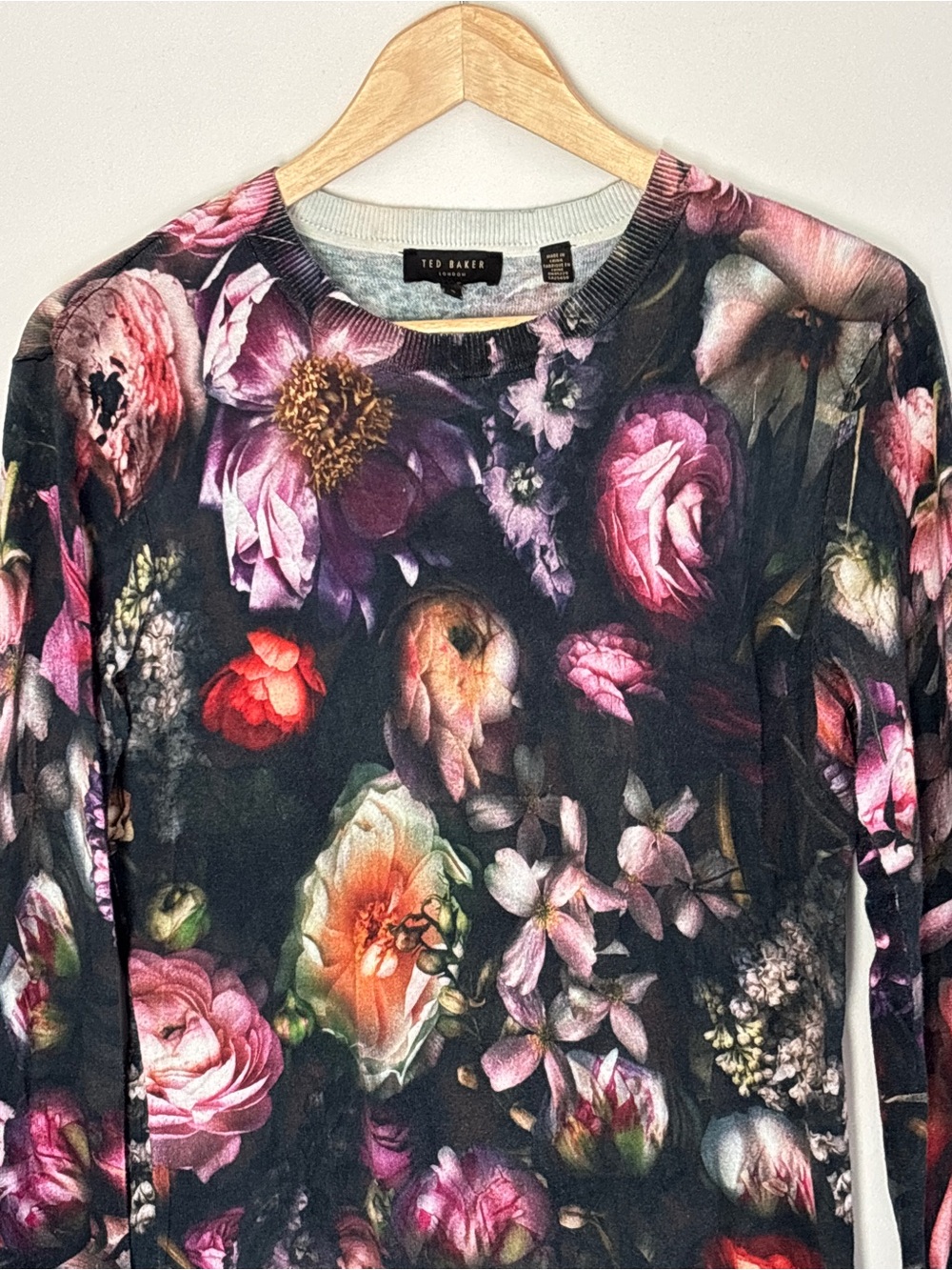 TED BAKER London Women Noline Shadow Floral Print Sweater Eu3 Fits Small/Medium - Picture 2 of 16
